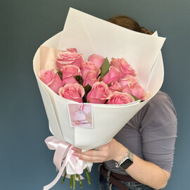 Rozi rozovie 15 shtuk