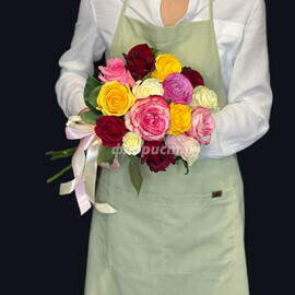 Букет Разноцветных Роз