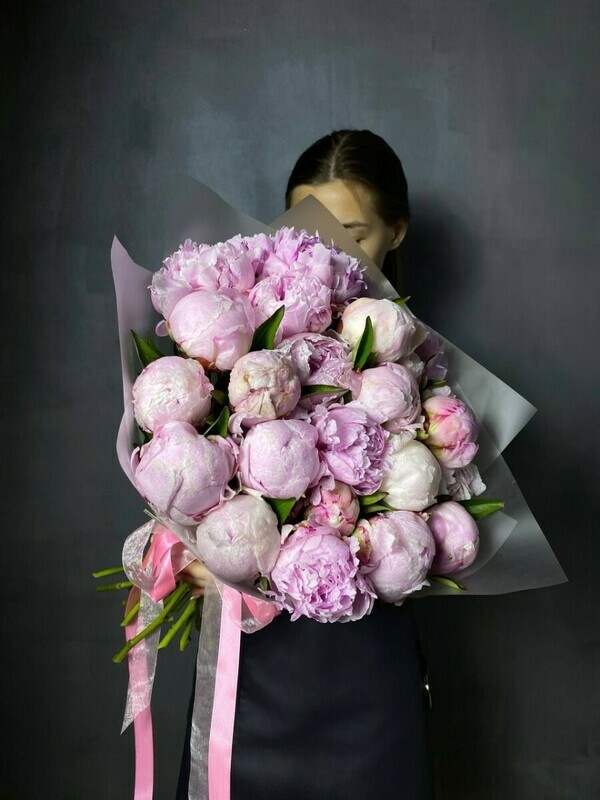 25 розовых пионов, 25 розовых пионов