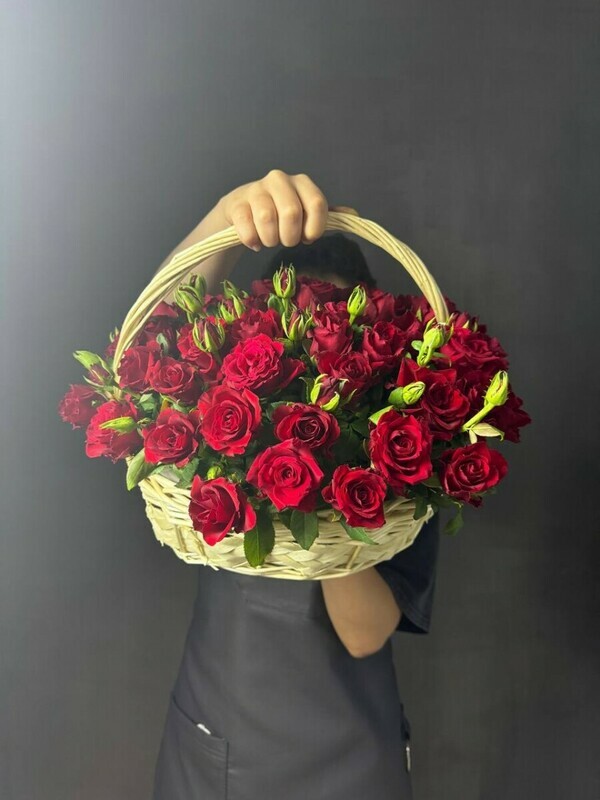 51 красная роза в корзине, 51 красная роза в корзине