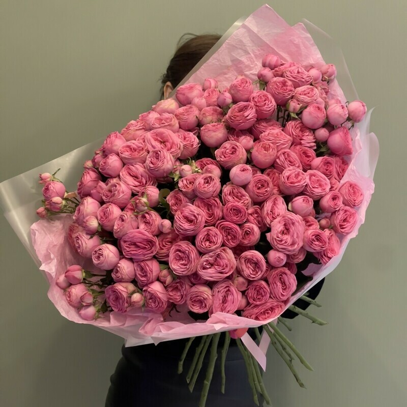 Roskoshnij buket iz pionovidnie kustovie rozi 35 sht., premium