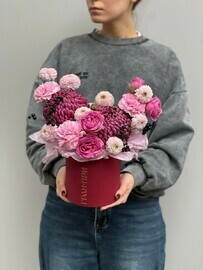 Цветочная коробка «Черничное суфле»