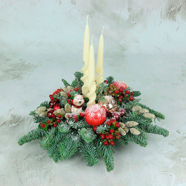 Новогодняя композиция со свечами малая