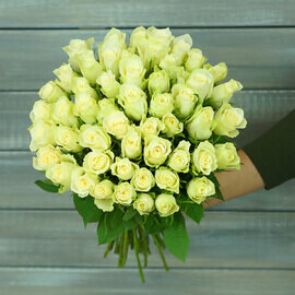 51 belaya roza Keniya 40 sm.