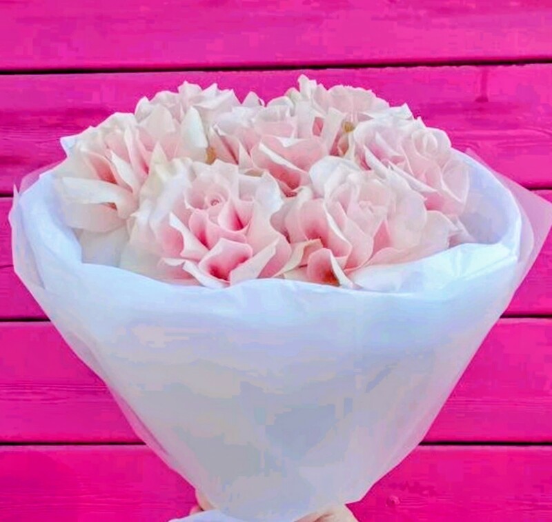 Buket iz 7 rozovih frantcuzskih roz, standart