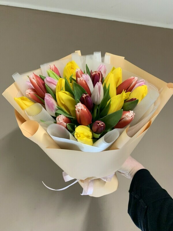 Букет разноцветных тюльпанов, стандартный