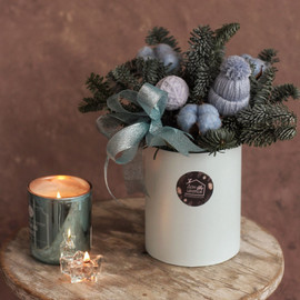 Elka v korobke «Ice party»