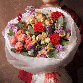 TCveti v matovom plat_e