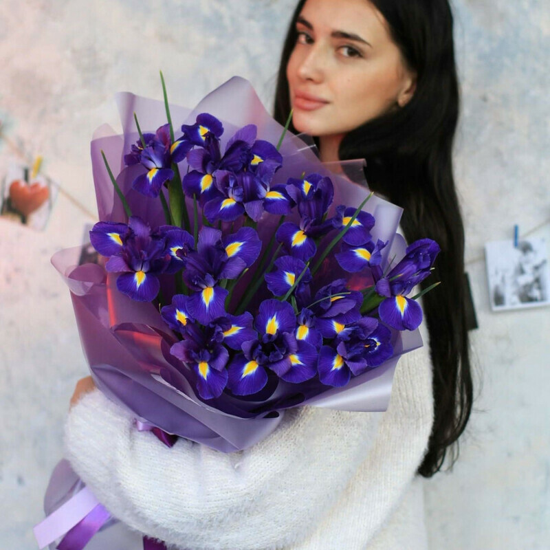 Bouquet of irises 11 pcs, standart