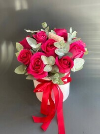 Malinovie Rozi v korobke