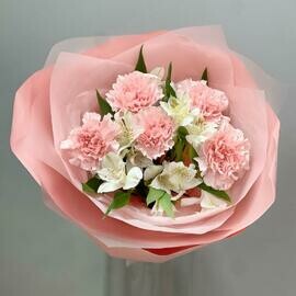 Krasivij buket iz super stojkih tcvetov «Krasotka»