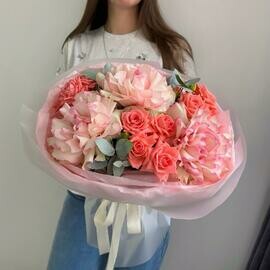 Французские и кустовые розы для той самой