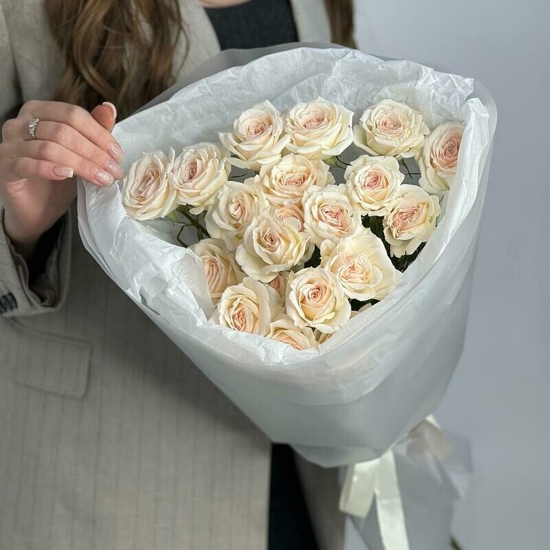 Buket nezhnie kustovie rozi, standart