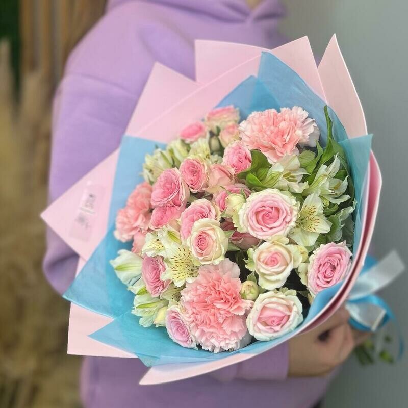 Buket v nezhno rozovogo tcveta (SB018), standart