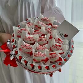 Sladkij nabor dlya lyubimoj Raffaello