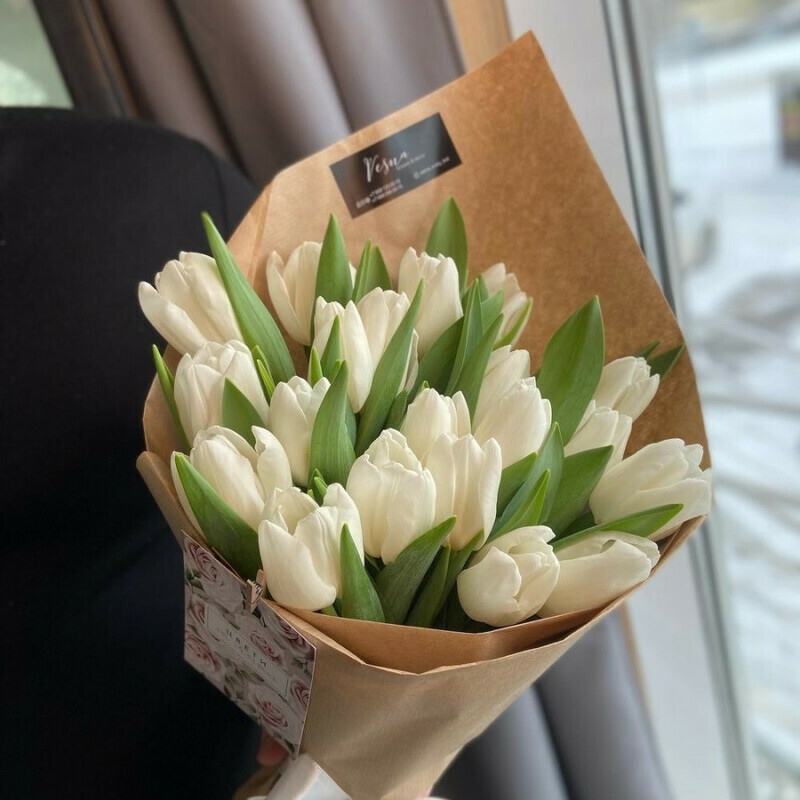 19 тюльпанов в крафте, стандартный