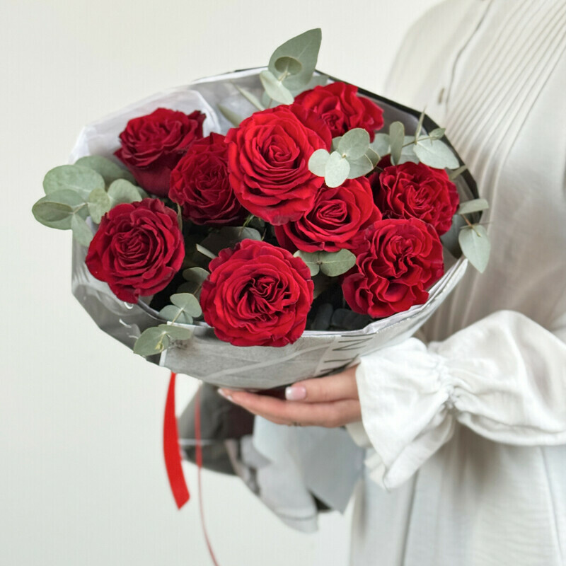 9 Красных Пионовидных Роз, 9 роз