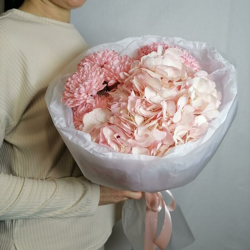 Delicate bouquet "PERVOCVET" of bush chrysanthemums and hydrangeas, standart