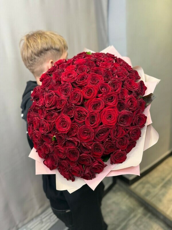 101 Роза в упаковке , премиум