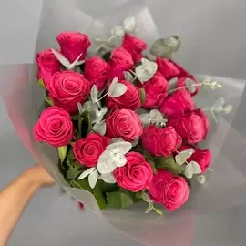 21 малиновая роза