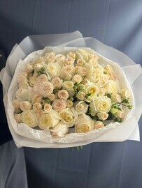 Большой букет роз