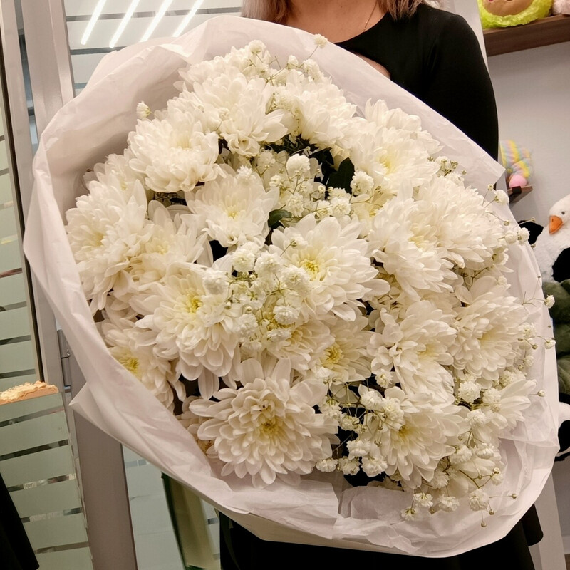 Букет из кустовых хризантем , 9 кустовых хризантем 